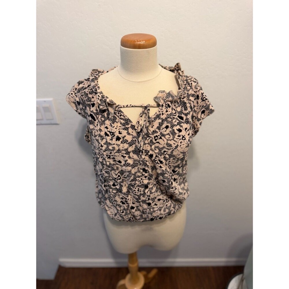 Valerie Bertinelli Blush Pink & Black Floral Tie-Neck Cap Sleeve Top